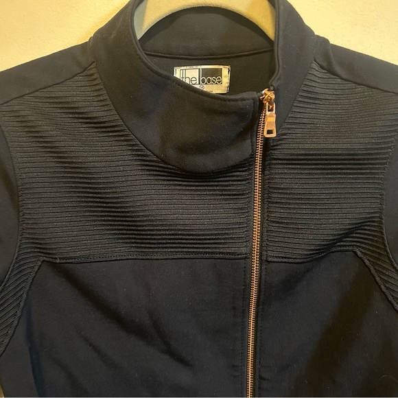 The Base Zip Up - Picture 2 of 6